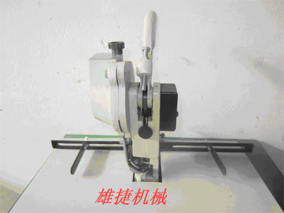 手動自動供料雞眼機